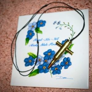 ☀️Bullet Cross Necklace☀️